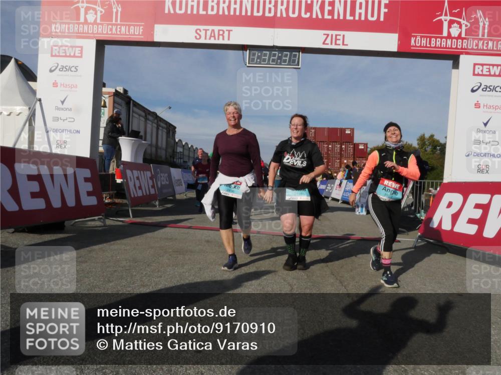 03.10.2025 - Köhlbrandbrückenlauf Matties Gatica Varas http://msf.ph/oto/9170910 03.10.2025 10:32:39 Ziel 1749, 1908, 2041, 2085, 2212, 2316, 2365, 2599, 3045, 3076, 3077, 3737 meine-sportfotos.de