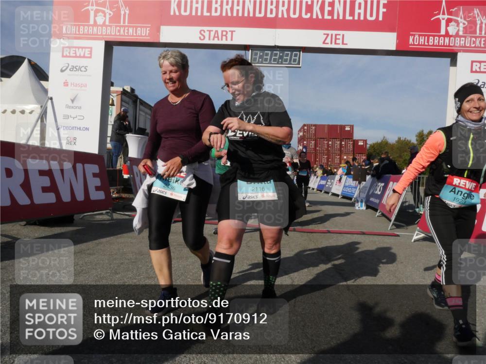 03.10.2025 - Köhlbrandbrückenlauf Matties Gatica Varas http://msf.ph/oto/9170912 03.10.2025 10:32:40 Ziel 1749, 1908, 2041, 2085, 2212, 2316, 2365, 2599, 3076, 3077, 3737 meine-sportfotos.de