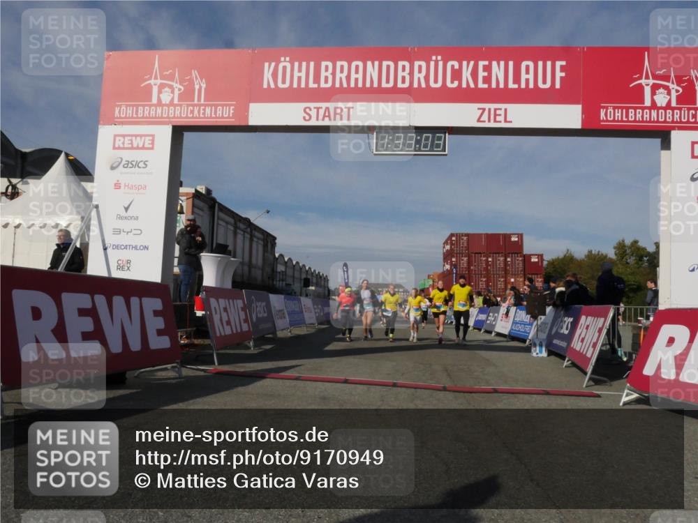 03.10.2025 - Köhlbrandbrückenlauf Matties Gatica Varas http://msf.ph/oto/9170949 03.10.2025 10:33:04 Ziel 2297, 2299, 2550, 2553, 2619, 2631, 2646, 2871, 2872, 2874, 2875, 2894, 2895 meine-sportfotos.de
