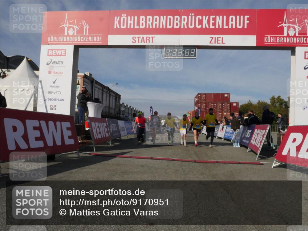 03.10.2025 - Köhlbrandbrückenlauf Matties Gatica Varas http://msf.ph/oto/9170951 03.10.2025 10:33:05 Ziel 2297, 2299, 2550, 2553, 2619, 2631, 2646, 2871, 2872, 2874, 2875, 2894, 2895 meine-sportfotos.de