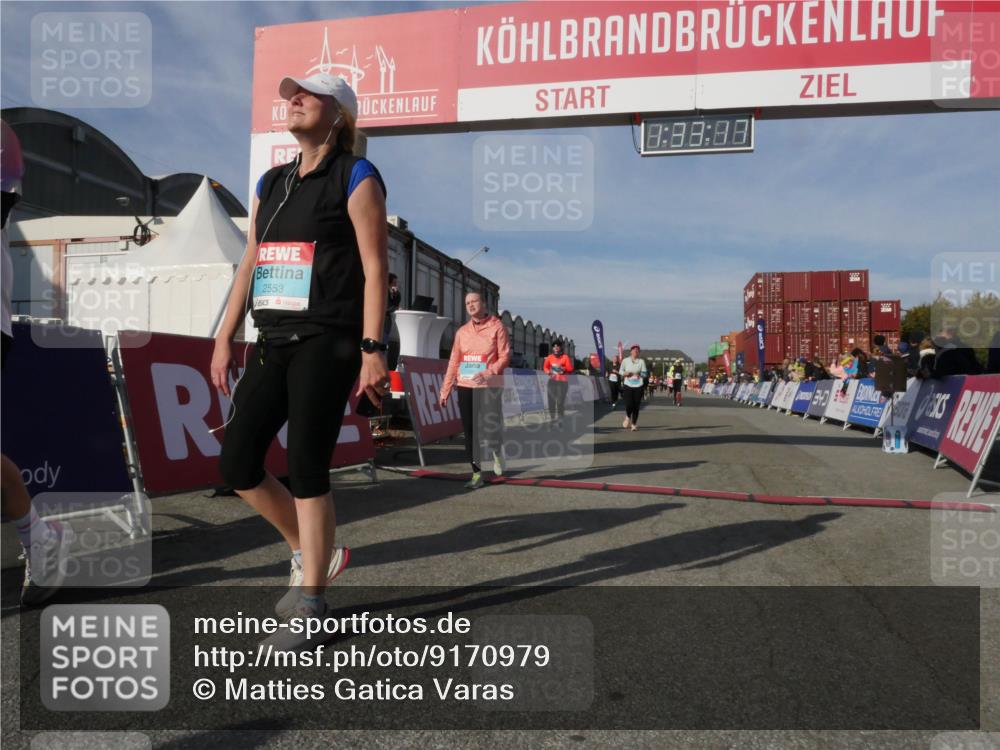 03.10.2025 - Köhlbrandbrückenlauf Matties Gatica Varas http://msf.ph/oto/9170979 03.10.2025 10:33:19 Ziel 2359, 2576, 3355, 3634, 3800 meine-sportfotos.de