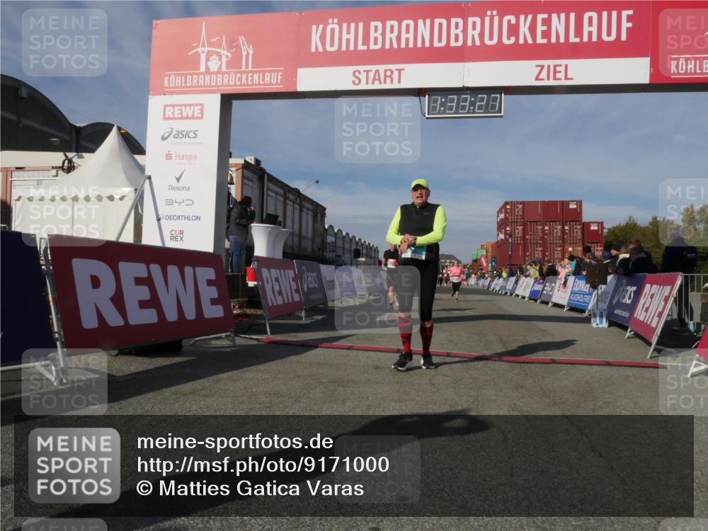 03.10.2025 - Köhlbrandbrückenlauf Matties Gatica Varas http://msf.ph/oto/9171000 03.10.2025 10:33:29 Ziel 2170, 2457, 3355 meine-sportfotos.de