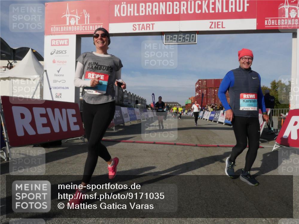 03.10.2025 - Köhlbrandbrückenlauf Matties Gatica Varas http://msf.ph/oto/9171035 03.10.2025 10:33:51 Ziel 1963, 2175, 2211, 2465, 2511, 2654, 2838, 3254 meine-sportfotos.de