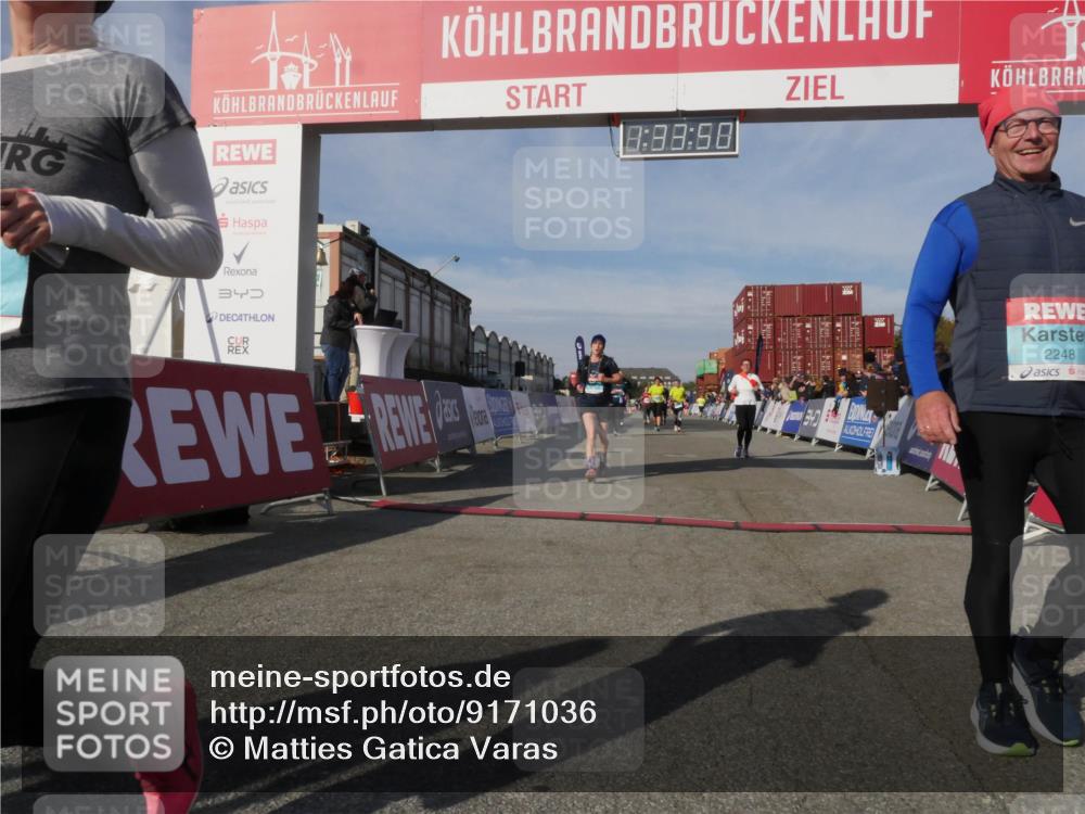 03.10.2025 - Köhlbrandbrückenlauf Matties Gatica Varas http://msf.ph/oto/9171036 03.10.2025 10:33:52 Ziel 1963, 2175, 2211, 2465, 2511, 2654, 2838, 3254 meine-sportfotos.de