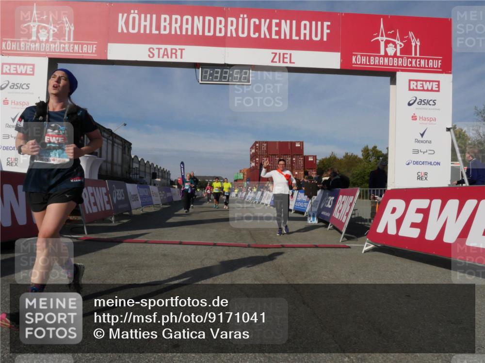 03.10.2025 - Köhlbrandbrückenlauf Matties Gatica Varas http://msf.ph/oto/9171041 03.10.2025 10:33:54 Ziel 1963, 2175, 2211, 2465, 2511, 2838, 3254 meine-sportfotos.de