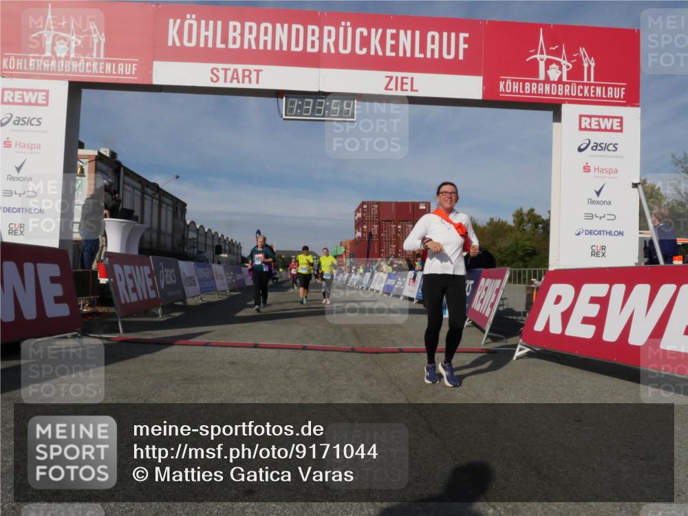 03.10.2025 - Köhlbrandbrückenlauf Matties Gatica Varas http://msf.ph/oto/9171044 03.10.2025 10:33:56 Ziel 1963, 2175, 2465, 2511, 2838, 3254 meine-sportfotos.de
