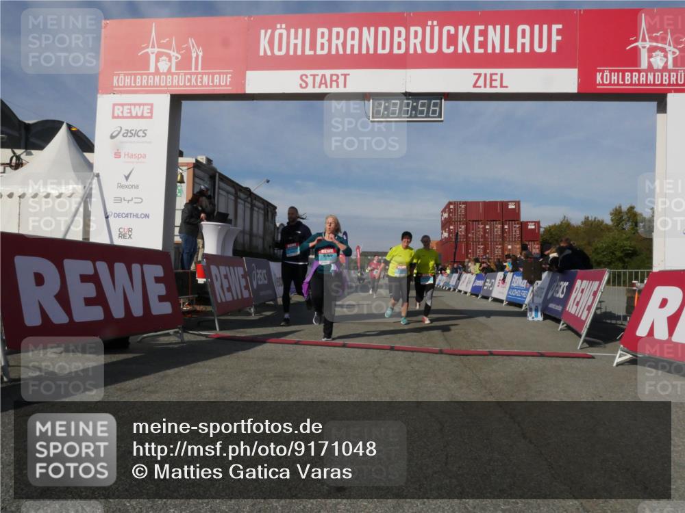 03.10.2025 - Köhlbrandbrückenlauf Matties Gatica Varas http://msf.ph/oto/9171048 03.10.2025 10:33:58 Ziel 1963, 2465, 2511, 2838, 3254 meine-sportfotos.de