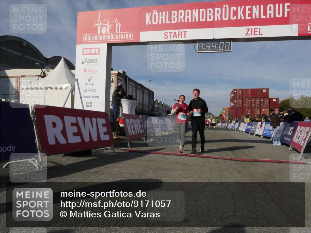 03.10.2025 - Köhlbrandbrückenlauf Matties Gatica Varas http://msf.ph/oto/9171057 03.10.2025 10:34:02 Ziel 1800, 2465, 2511, 3142, 3604 meine-sportfotos.de