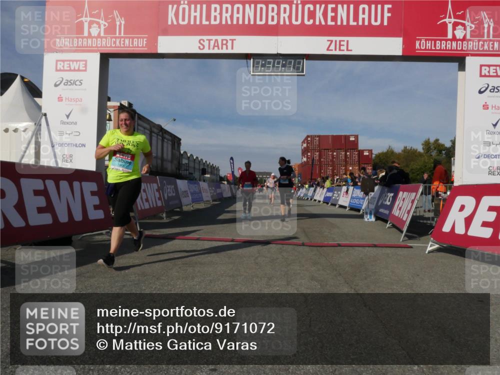 03.10.2025 - Köhlbrandbrückenlauf Matties Gatica Varas http://msf.ph/oto/9171072 03.10.2025 10:34:13 Ziel 1991, 2600, 2652, 3142, 3604 meine-sportfotos.de
