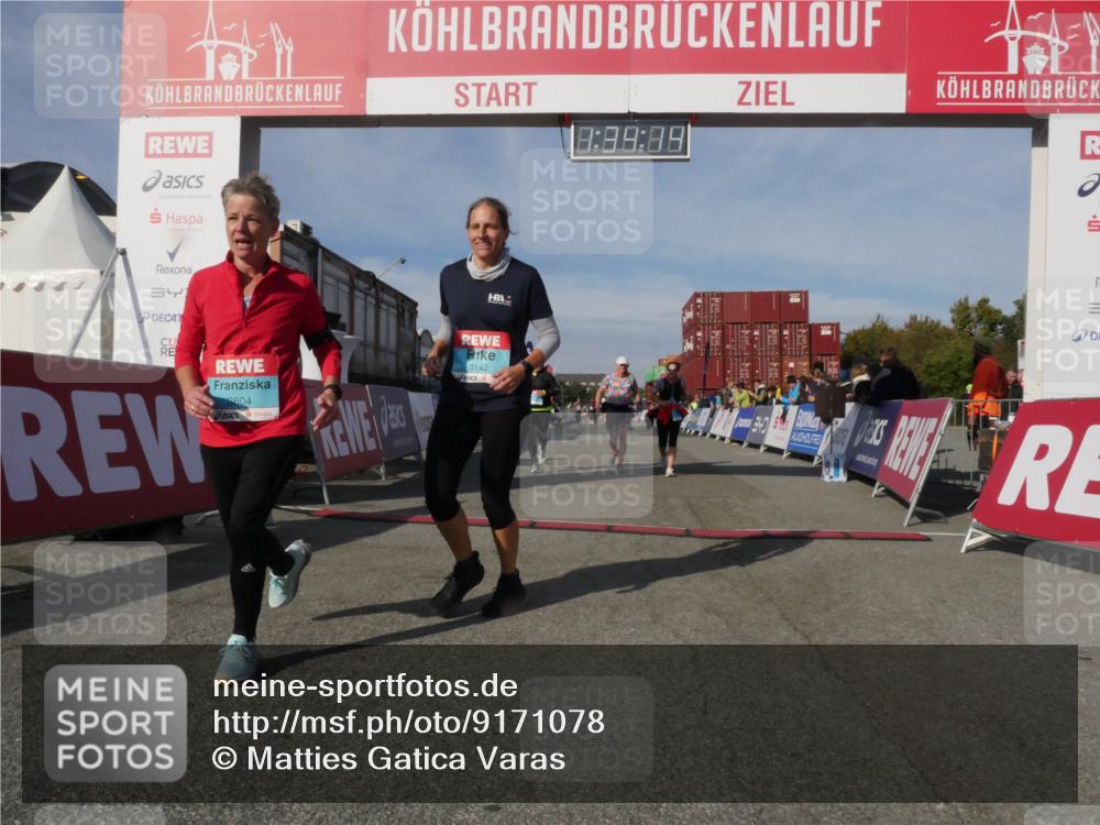 03.10.2025 - Köhlbrandbrückenlauf Matties Gatica Varas http://msf.ph/oto/9171078 03.10.2025 10:34:15 Ziel 1991, 2530, 2600, 2652 meine-sportfotos.de