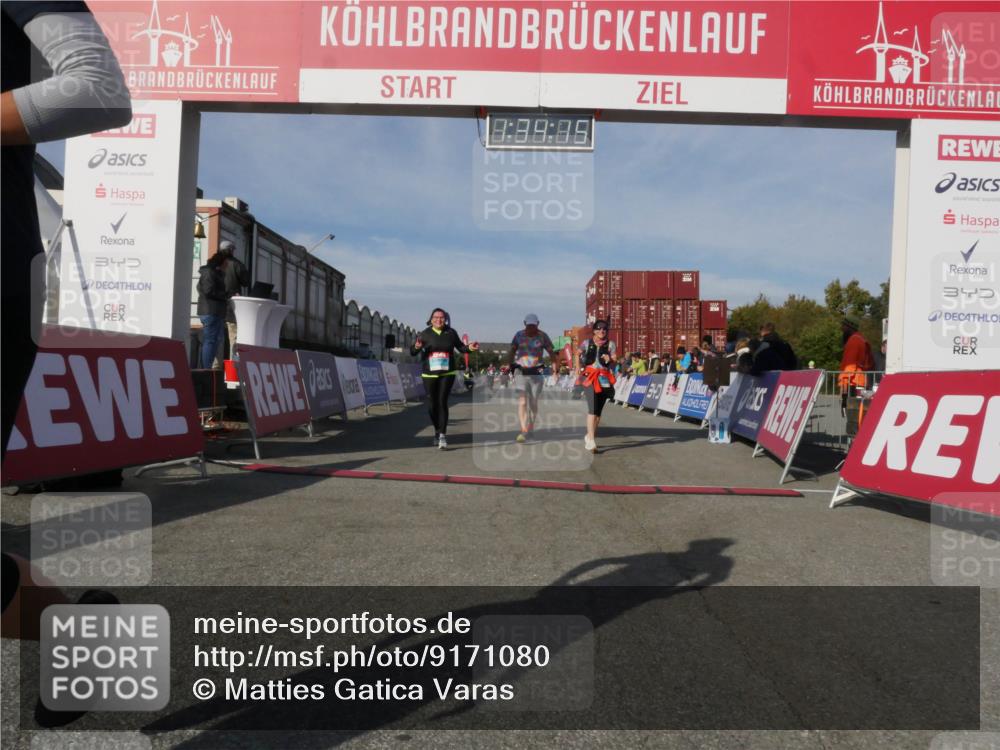 03.10.2025 - Köhlbrandbrückenlauf Matties Gatica Varas http://msf.ph/oto/9171080 03.10.2025 10:34:16 Ziel 1991, 2530, 2600, 2652 meine-sportfotos.de