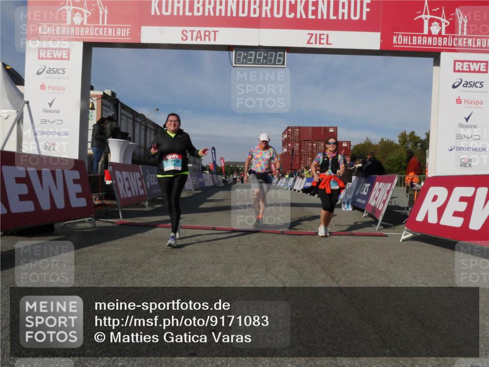 03.10.2025 - Köhlbrandbrückenlauf Matties Gatica Varas http://msf.ph/oto/9171083 03.10.2025 10:34:18 Ziel 2530, 2600, 2652, 3388 meine-sportfotos.de