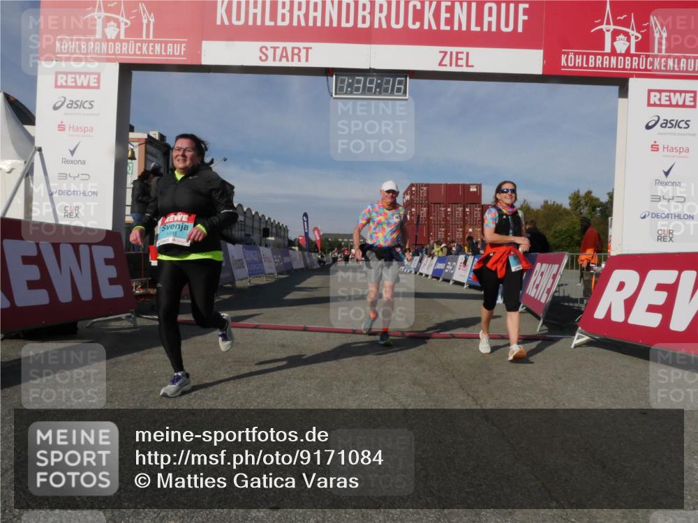03.10.2025 - Köhlbrandbrückenlauf Matties Gatica Varas http://msf.ph/oto/9171084 03.10.2025 10:34:18 Ziel 2530, 2600, 2652, 3388 meine-sportfotos.de