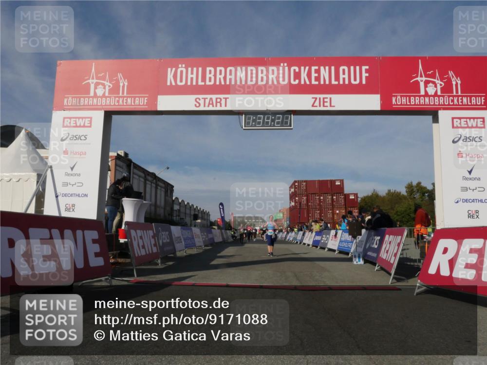 03.10.2025 - Köhlbrandbrückenlauf Matties Gatica Varas http://msf.ph/oto/9171088 03.10.2025 10:34:23 Ziel 1497, 1606, 2530, 2578, 3388 meine-sportfotos.de