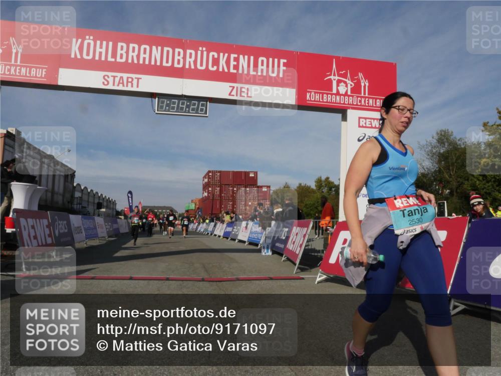 03.10.2025 - Köhlbrandbrückenlauf Matties Gatica Varas http://msf.ph/oto/9171097 03.10.2025 10:34:28 Ziel 1497, 1606, 2271, 2311, 2578, 3324, 3388 meine-sportfotos.de