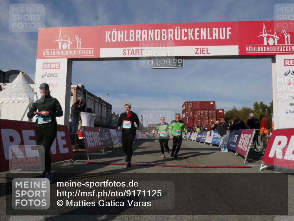 03.10.2025 - Köhlbrandbrückenlauf Matties Gatica Varas http://msf.ph/oto/9171125 03.10.2025 10:34:41 Ziel 1475, 1546, 1961, 2011, 2020, 2062, 2233, 3439, 3453 meine-sportfotos.de