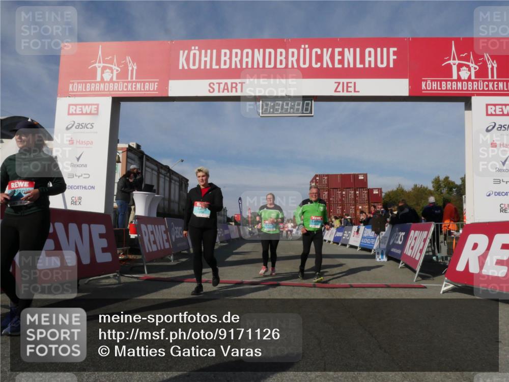 03.10.2025 - Köhlbrandbrückenlauf Matties Gatica Varas http://msf.ph/oto/9171126 03.10.2025 10:34:41 Ziel 1475, 1546, 1961, 2011, 2020, 2062, 2233, 3439, 3453 meine-sportfotos.de
