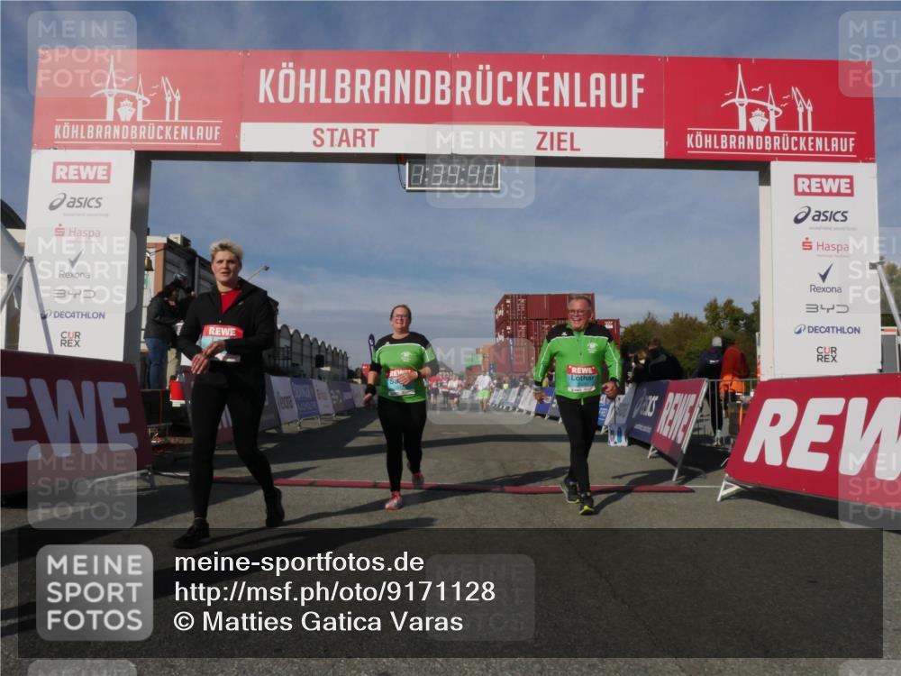 03.10.2025 - Köhlbrandbrückenlauf Matties Gatica Varas http://msf.ph/oto/9171128 03.10.2025 10:34:42 Ziel 1475, 1546, 1961, 2011, 2020, 2062, 2233, 3439, 3453 meine-sportfotos.de