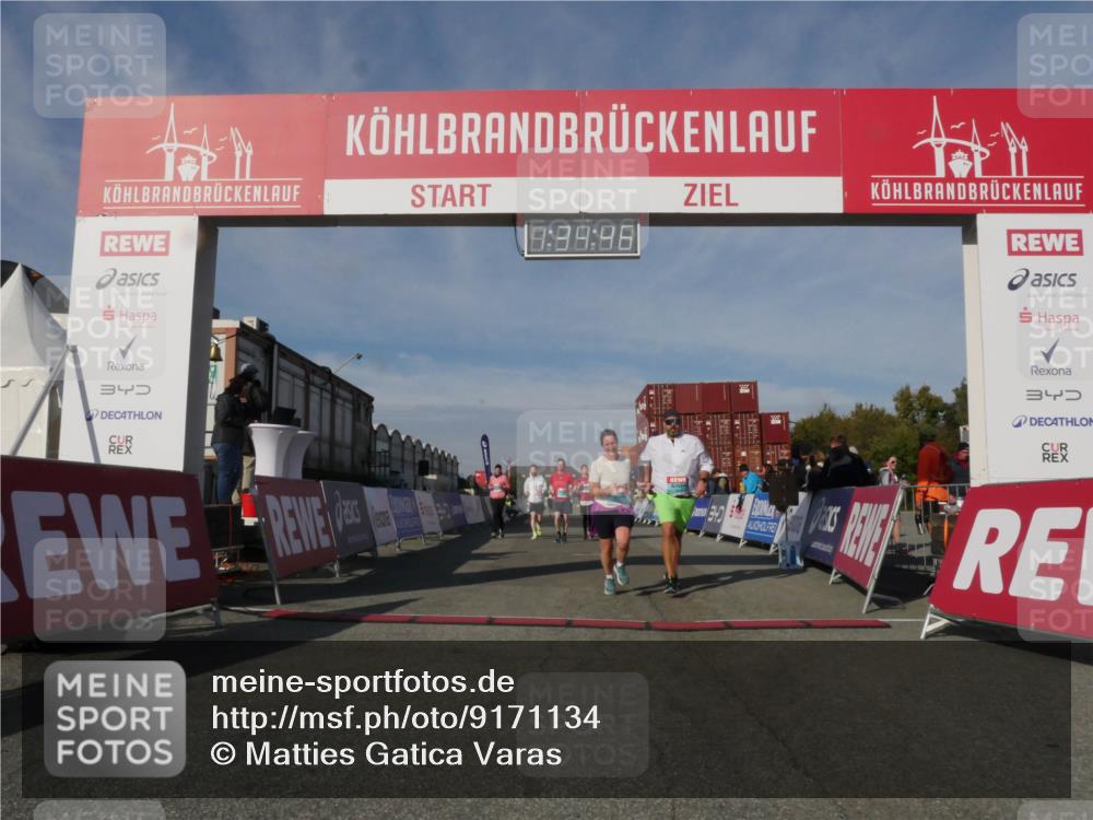 03.10.2025 - Köhlbrandbrückenlauf Matties Gatica Varas http://msf.ph/oto/9171134 03.10.2025 10:34:48 Ziel 1475, 1546, 1961, 2062, 2233, 2771, 3439, 3453 meine-sportfotos.de