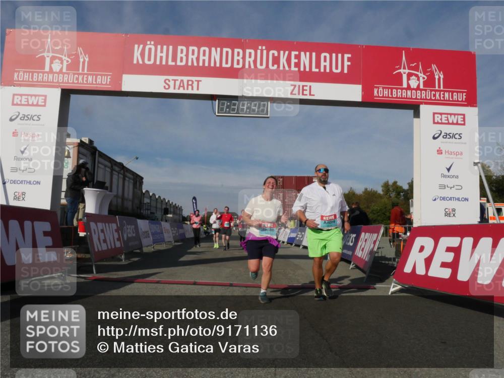 03.10.2025 - Köhlbrandbrückenlauf Matties Gatica Varas http://msf.ph/oto/9171136 03.10.2025 10:34:49 Ziel 1475, 1546, 1961, 2062, 2233, 2771 meine-sportfotos.de