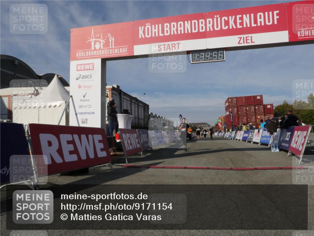 03.10.2025 - Köhlbrandbrückenlauf Matties Gatica Varas http://msf.ph/oto/9171154 03.10.2025 10:34:58 Ziel 2771, 3551, 3552, 3553, 3673 meine-sportfotos.de