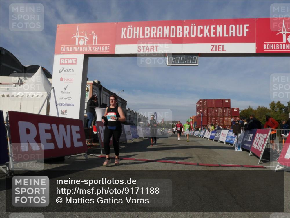 03.10.2025 - Köhlbrandbrückenlauf Matties Gatica Varas http://msf.ph/oto/9171188 03.10.2025 10:35:20 Ziel 1750, 2667, 3588 meine-sportfotos.de