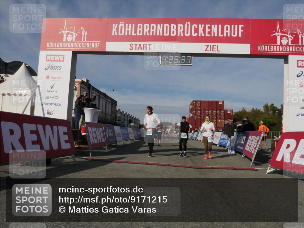 03.10.2025 - Köhlbrandbrückenlauf Matties Gatica Varas http://msf.ph/oto/9171215 03.10.2025 10:35:39 Ziel 2232, 2397, 2755, 2936, 2999, 3000, 3001 meine-sportfotos.de