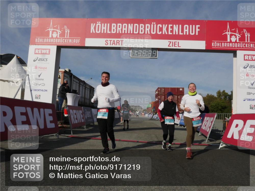 03.10.2025 - Köhlbrandbrückenlauf Matties Gatica Varas http://msf.ph/oto/9171219 03.10.2025 10:35:41 Ziel 2232, 2397, 2755, 2936 meine-sportfotos.de