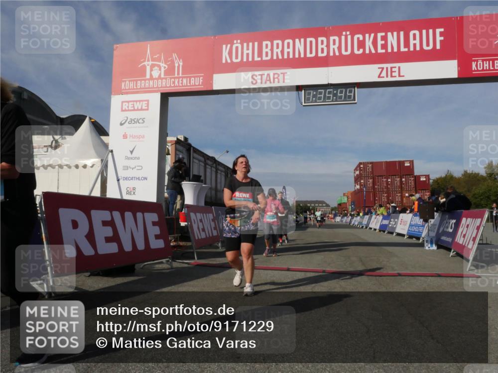 03.10.2025 - Köhlbrandbrückenlauf Matties Gatica Varas http://msf.ph/oto/9171229 03.10.2025 10:35:46 Ziel 1729, 2232, 2558, 2755, 2924 meine-sportfotos.de