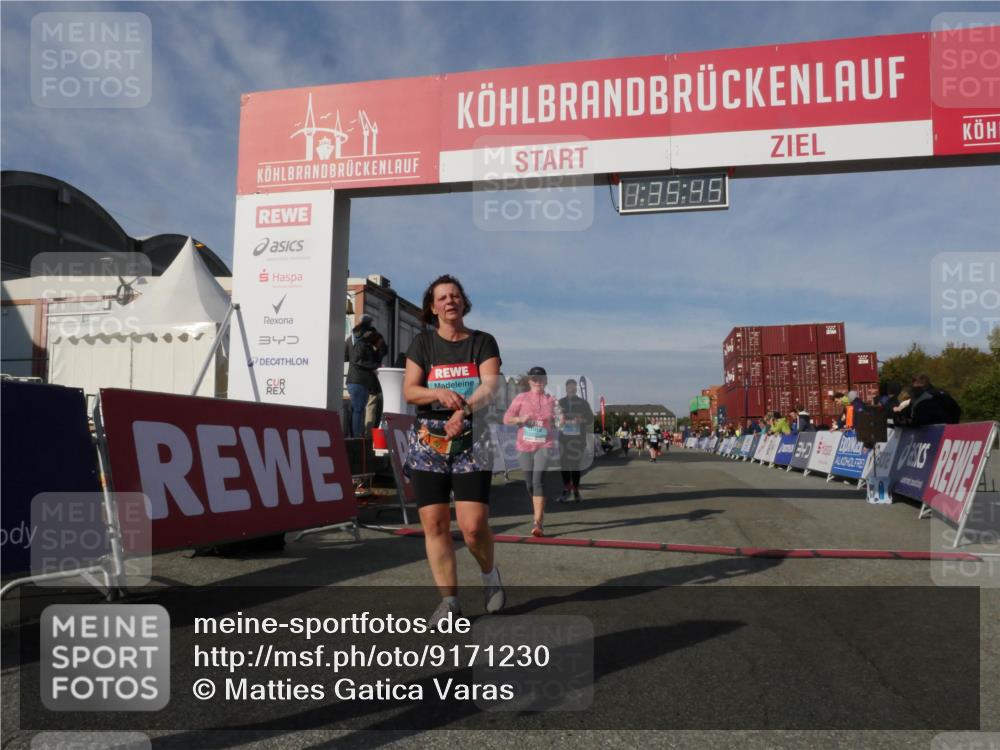 03.10.2025 - Köhlbrandbrückenlauf Matties Gatica Varas http://msf.ph/oto/9171230 03.10.2025 10:35:46 Ziel 1729, 2232, 2558, 2755, 2924 meine-sportfotos.de
