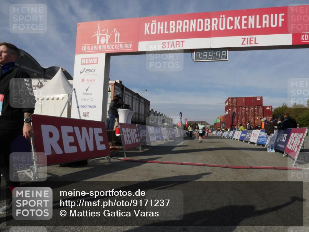 03.10.2025 - Köhlbrandbrückenlauf Matties Gatica Varas http://msf.ph/oto/9171237 03.10.2025 10:35:50 Ziel 1729, 2148, 2513, 2558, 2924 meine-sportfotos.de