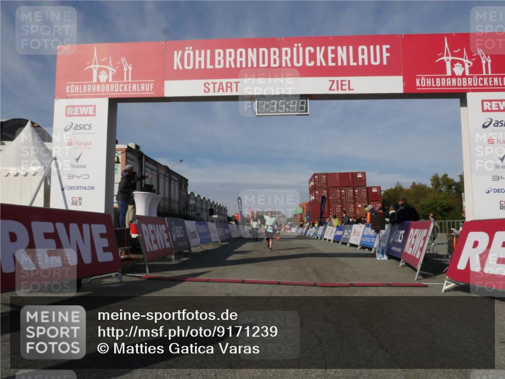 03.10.2025 - Köhlbrandbrückenlauf Matties Gatica Varas http://msf.ph/oto/9171239 03.10.2025 10:35:51 Ziel 1729, 2148, 2513, 2558, 2924 meine-sportfotos.de