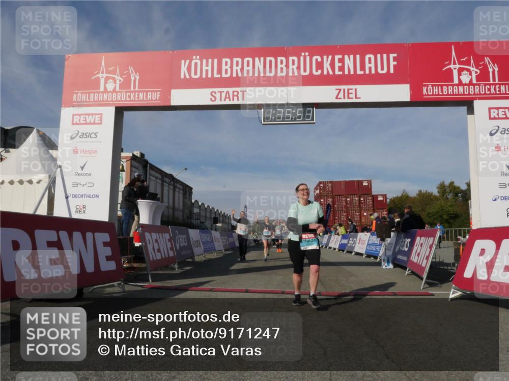 03.10.2025 - Köhlbrandbrückenlauf Matties Gatica Varas http://msf.ph/oto/9171247 03.10.2025 10:35:55 Ziel 1729, 2148, 2474, 2513, 2558 meine-sportfotos.de