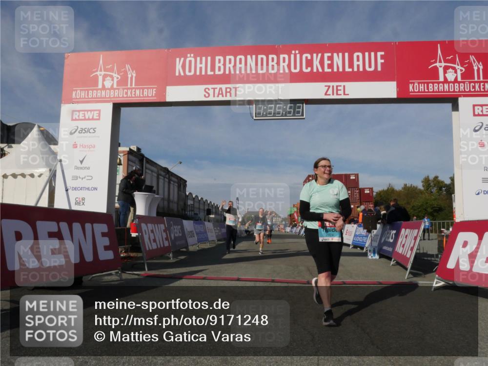 03.10.2025 - Köhlbrandbrückenlauf Matties Gatica Varas http://msf.ph/oto/9171248 03.10.2025 10:35:55 Ziel 1729, 2148, 2474, 2513, 2558 meine-sportfotos.de
