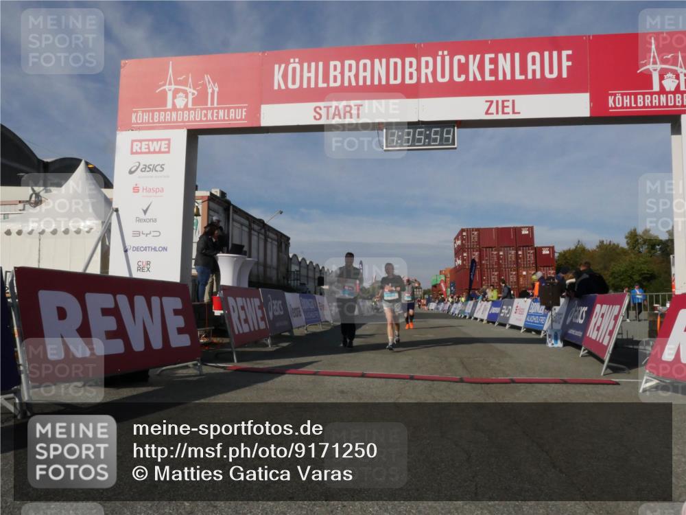03.10.2025 - Köhlbrandbrückenlauf Matties Gatica Varas http://msf.ph/oto/9171250 03.10.2025 10:35:56 Ziel 1729, 2148, 2418, 2474, 2513, 2558 meine-sportfotos.de