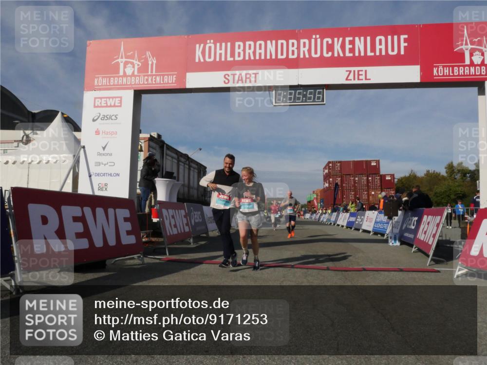 03.10.2025 - Köhlbrandbrückenlauf Matties Gatica Varas http://msf.ph/oto/9171253 03.10.2025 10:35:57 Ziel 1729, 2148, 2418, 2474, 2513, 2558 meine-sportfotos.de