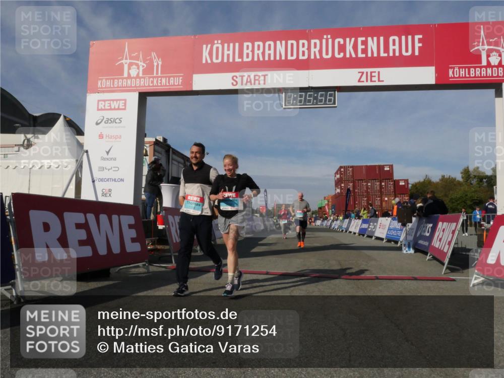 03.10.2025 - Köhlbrandbrückenlauf Matties Gatica Varas http://msf.ph/oto/9171254 03.10.2025 10:35:58 Ziel 2148, 2418, 2474, 2513 meine-sportfotos.de