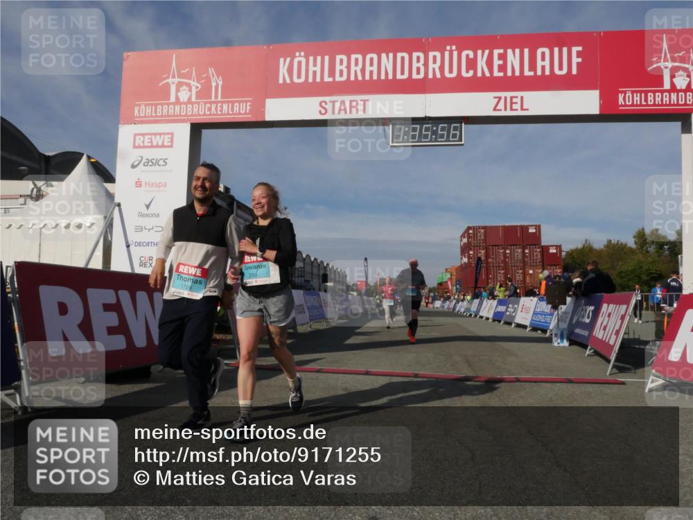03.10.2025 - Köhlbrandbrückenlauf Matties Gatica Varas http://msf.ph/oto/9171255 03.10.2025 10:35:58 Ziel 2148, 2418, 2474, 2513 meine-sportfotos.de