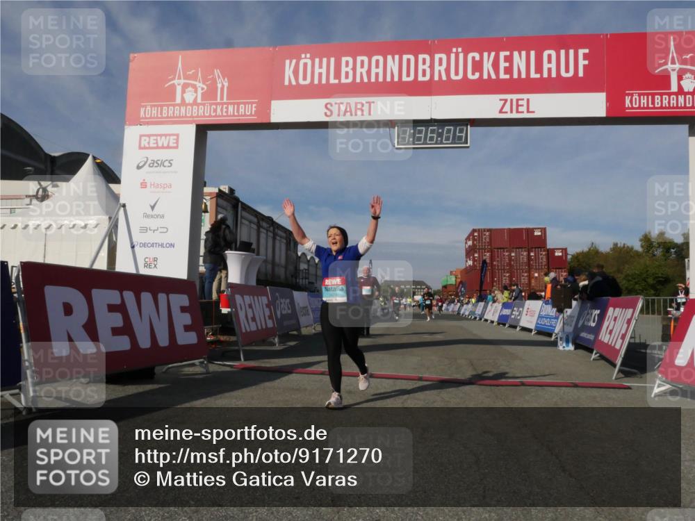 03.10.2025 - Köhlbrandbrückenlauf Matties Gatica Varas http://msf.ph/oto/9171270 03.10.2025 10:36:05 Ziel 2344, 2418, 2474, 3565, 3566 meine-sportfotos.de