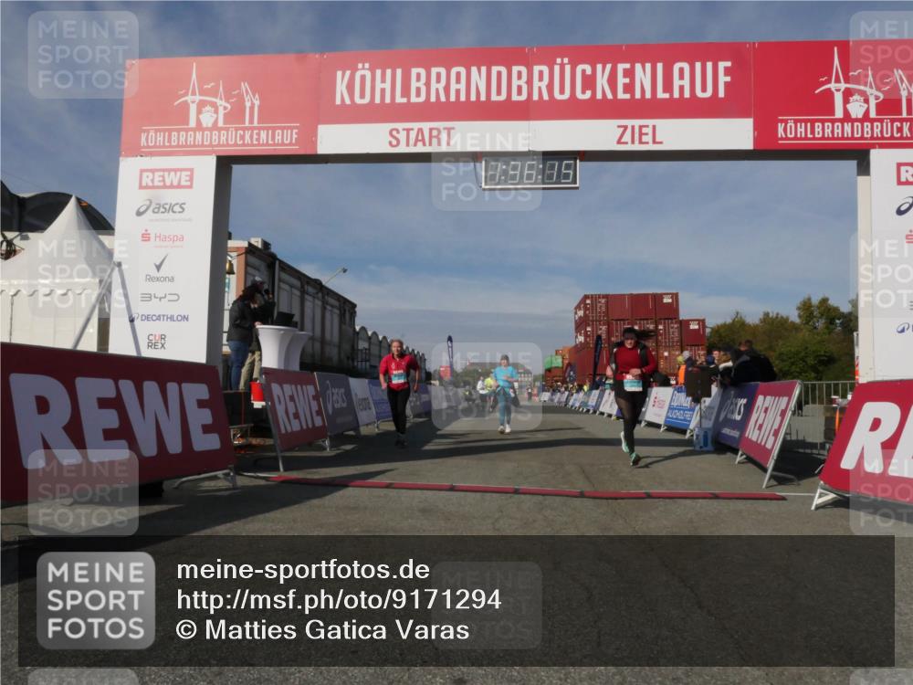 03.10.2025 - Köhlbrandbrückenlauf Matties Gatica Varas http://msf.ph/oto/9171294 03.10.2025 10:36:17 Ziel 1837, 2161, 2344, 2427, 2476 meine-sportfotos.de