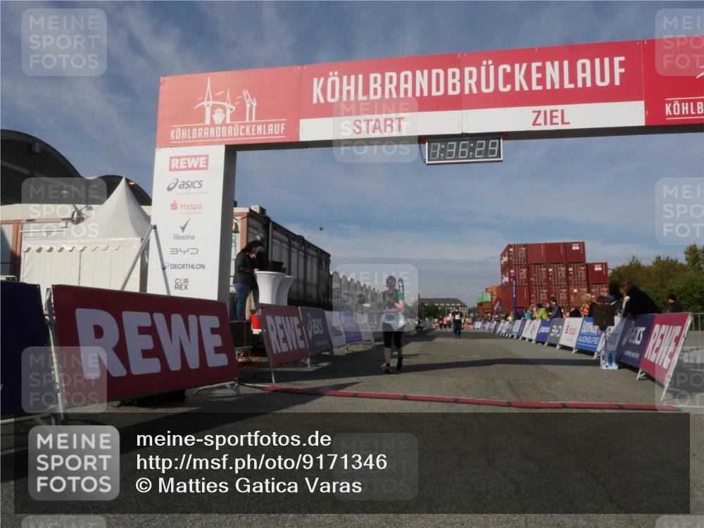 03.10.2025 - Köhlbrandbrückenlauf Matties Gatica Varas http://msf.ph/oto/9171346 03.10.2025 10:36:30 Ziel 2475, 3258 meine-sportfotos.de