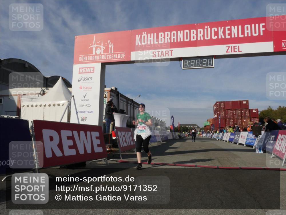 03.10.2025 - Köhlbrandbrückenlauf Matties Gatica Varas http://msf.ph/oto/9171352 03.10.2025 10:36:32 Ziel 2475, 3589 meine-sportfotos.de
