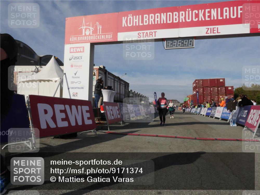 03.10.2025 - Köhlbrandbrückenlauf Matties Gatica Varas http://msf.ph/oto/9171374 03.10.2025 10:36:42 Ziel 1819, 1982, 2331, 2780, 3225, 3311, 3589 meine-sportfotos.de