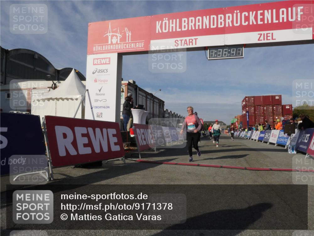 03.10.2025 - Köhlbrandbrückenlauf Matties Gatica Varas http://msf.ph/oto/9171378 03.10.2025 10:36:43 Ziel 1819, 1982, 2331, 2780, 3094, 3225, 3311, 3589 meine-sportfotos.de