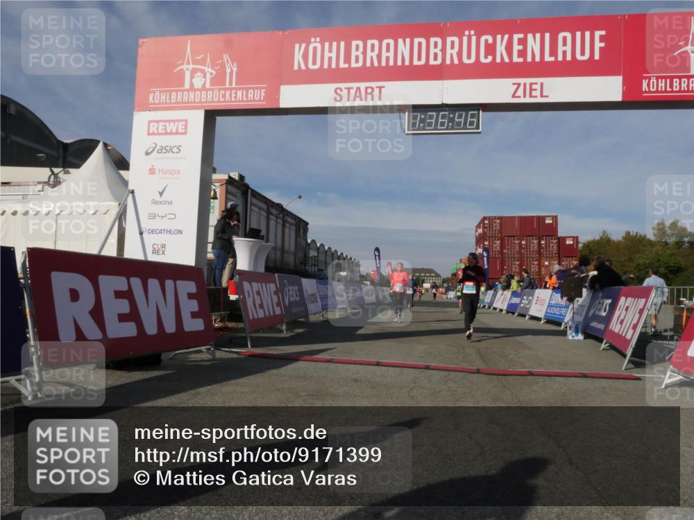 03.10.2025 - Köhlbrandbrückenlauf Matties Gatica Varas http://msf.ph/oto/9171399 03.10.2025 10:36:47 Ziel 1982, 2780, 3094, 3225, 3311 meine-sportfotos.de