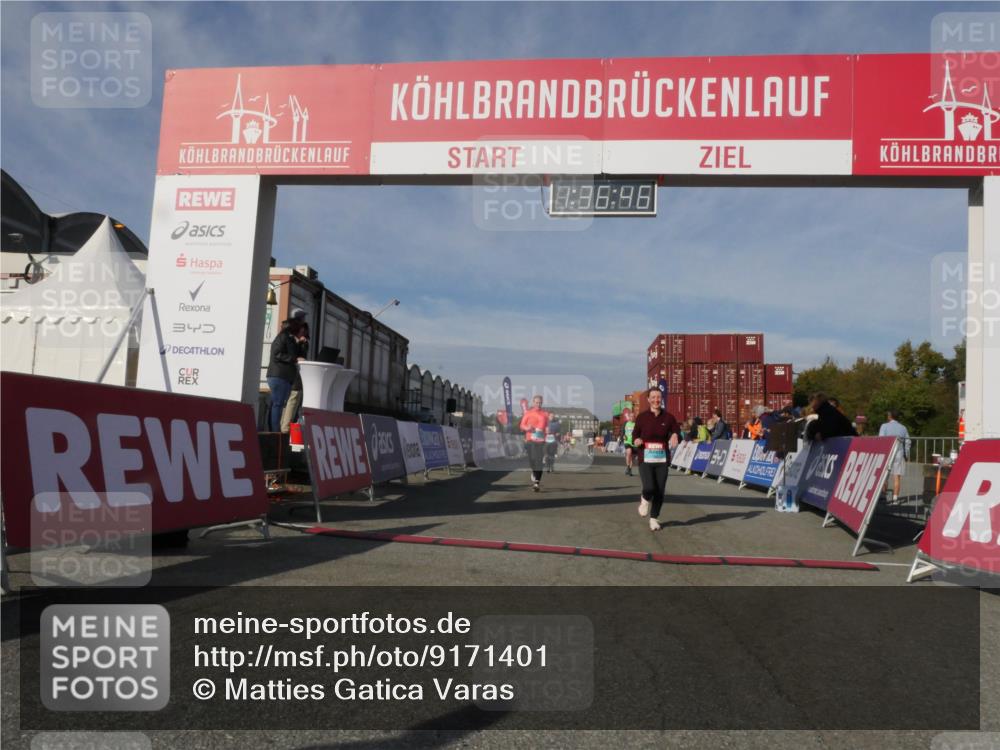 03.10.2025 - Köhlbrandbrückenlauf Matties Gatica Varas http://msf.ph/oto/9171401 03.10.2025 10:36:48 Ziel 1982, 2535, 2780, 3094, 3225, 3311 meine-sportfotos.de