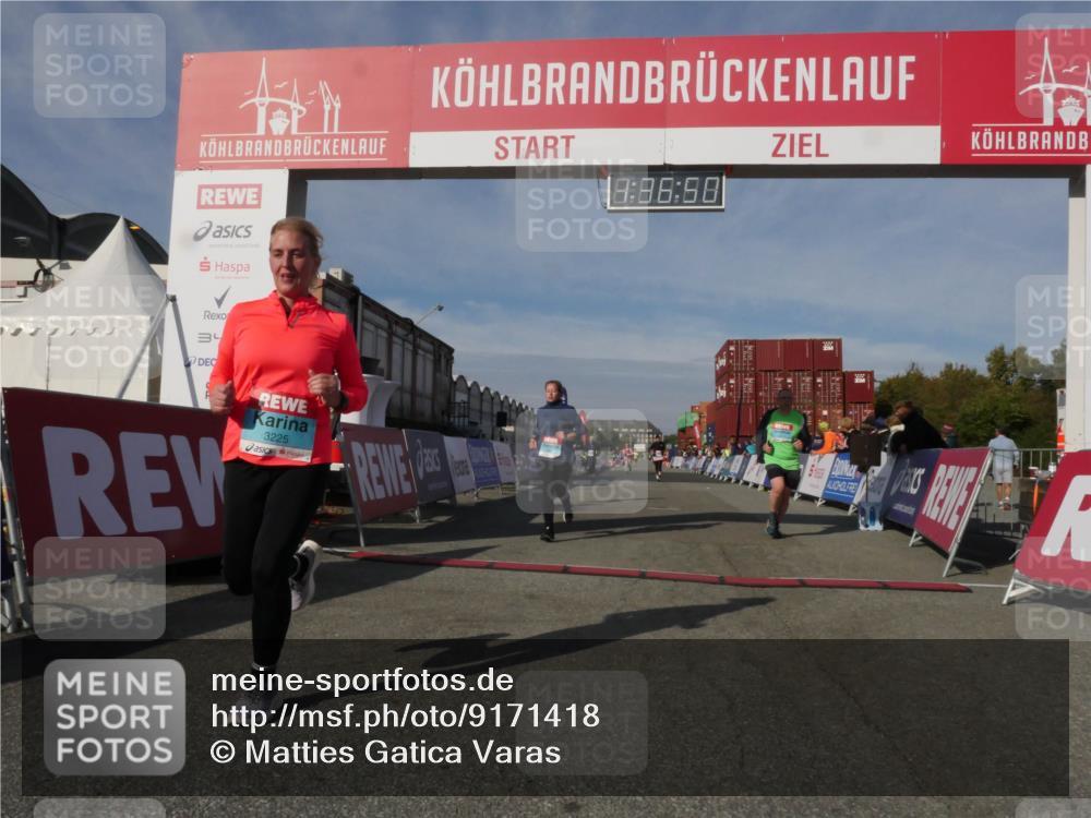 03.10.2025 - Köhlbrandbrückenlauf Matties Gatica Varas http://msf.ph/oto/9171418 03.10.2025 10:36:52 Ziel 2473, 2535, 2780, 3094, 3096, 3311 meine-sportfotos.de