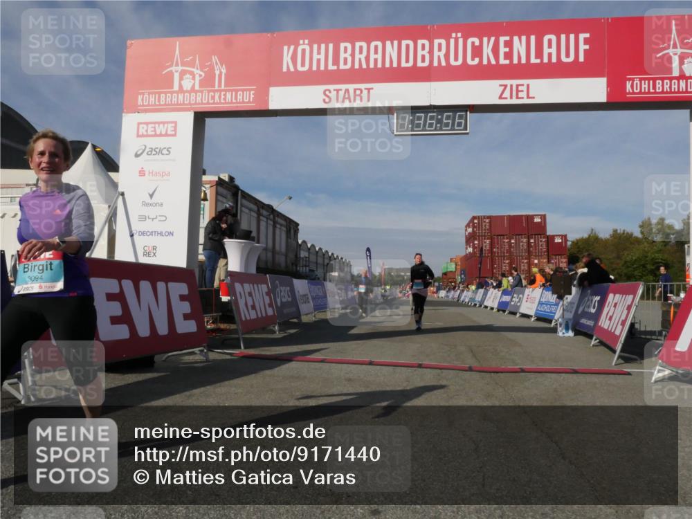 03.10.2025 - Köhlbrandbrückenlauf Matties Gatica Varas http://msf.ph/oto/9171440 03.10.2025 10:36:58 Ziel 2473, 2535, 3096 meine-sportfotos.de