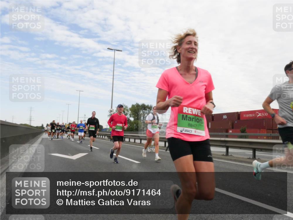 03.10.2025 - Köhlbrandbrückenlauf Matties Gatica Varas http://msf.ph/oto/9171464 03.10.2025 15:16:51 Position 3 8847 meine-sportfotos.de