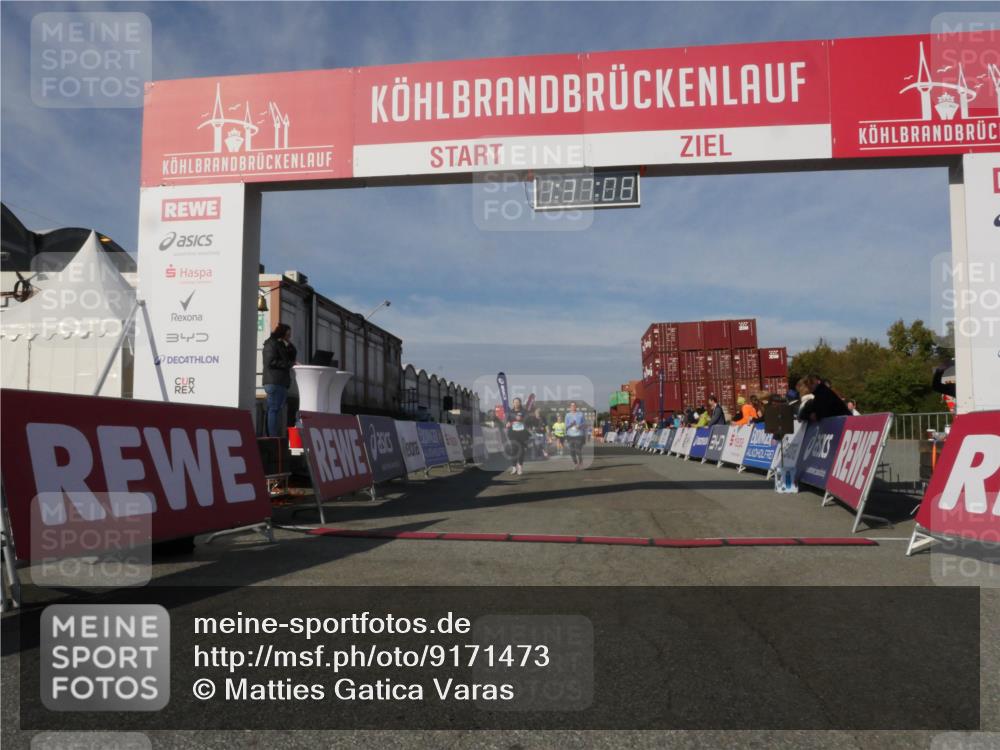 03.10.2025 - Köhlbrandbrückenlauf Matties Gatica Varas http://msf.ph/oto/9171473 03.10.2025 10:37:10 Ziel 2324, 2738, 2741, 2757, 2781, 3571 meine-sportfotos.de
